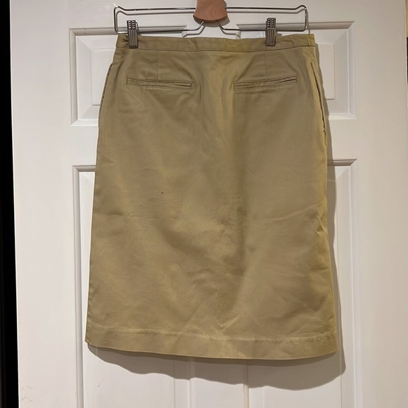 Limited khaki skirt with front slit - Picture 4 of 7